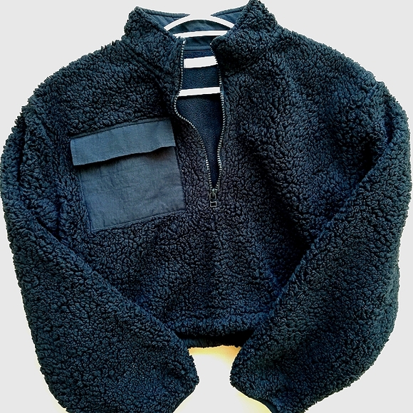 (SOLD!) Oak+Fort Cropped Black Sherpa Halfzip - Picture 1 of 2